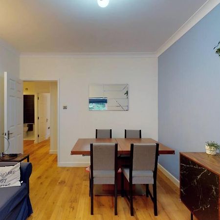 Lovely 2-Bedroom Flat Near Highgate London Exterior foto